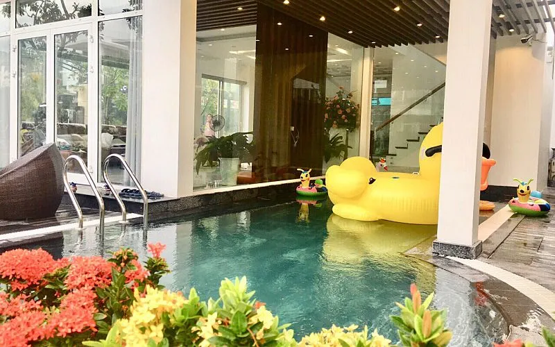 Bể bơi trong nhà villa ngọc trai nt14